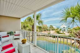 Private Beach, Pickleball, Tennis 3 heated pools!