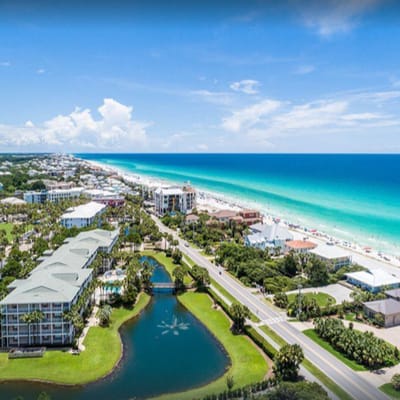 Steps to Pool & Beach, Ground-Floor Gulf Place Getaway & 7th Night Free!