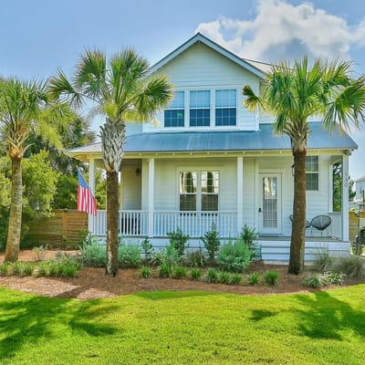 4 Bedroom Gorgeous Beachy Home - Resort Pool - 6 Seater Golf Cart
