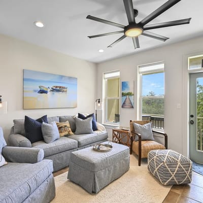 2 Bed condo on 30A! Pool Less than 1 Mile to the Beach!